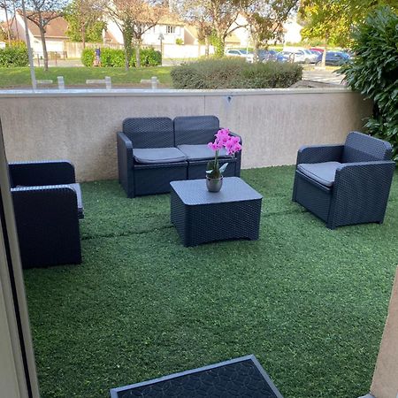 Logement Entier Chambre+Salon + Jardin & Terrasse Les Ulis Extérieur photo